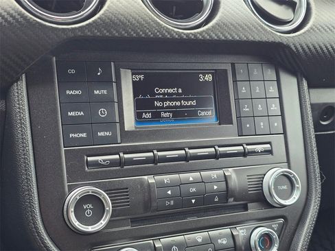 Used 2017 Ford Mustang Coupe image 17