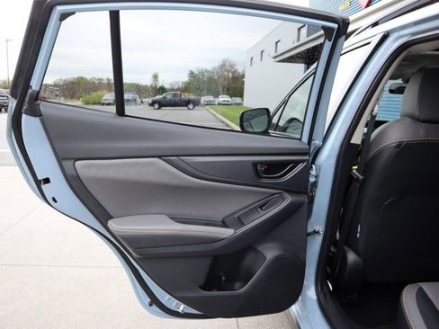 Used 2022 Subaru Crosstrek 2.5i Sport w/ Moonroof Package AWD/4WD image 17