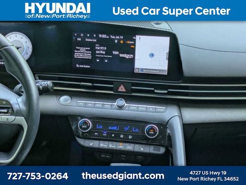 Certified 2023 Hyundai Elantra Limited FWD image 18
