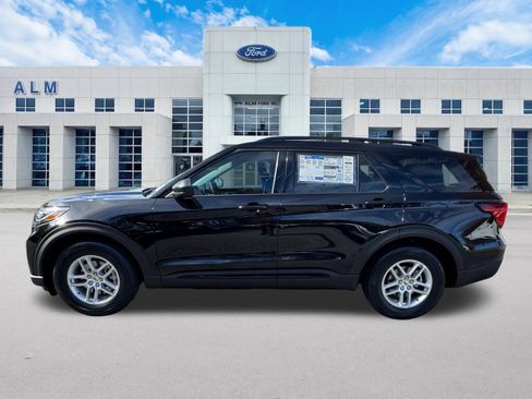 New 2026 Ford Explorer Active RWD image 9