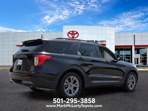 Used 2022 Ford Explorer XLT w/ Equipment Group 202A RWD image 5