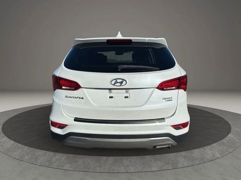 Used 2017 Hyundai Santa Fe Sport image 6