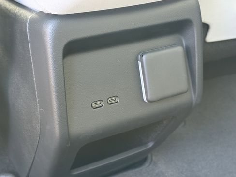 New 2025 Cadillac Optiq Luxury 1 image 13