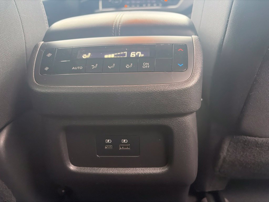 Used 2022 Nissan Pathfinder SV FWD image 15