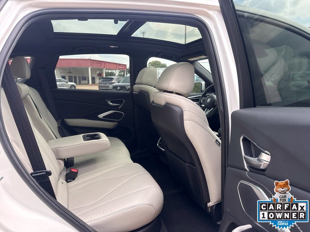 Used 2026 Acura RDX SH-AWD image 27