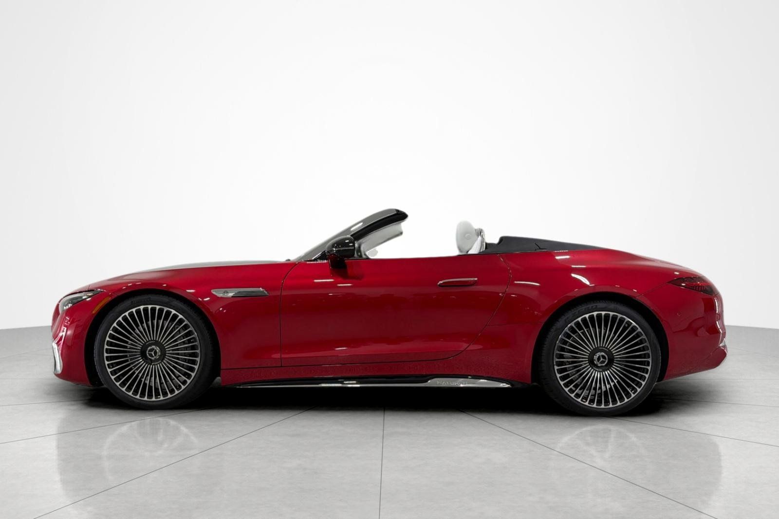 New 2026 Mercedes-Benz Maybach SL 680 image 2