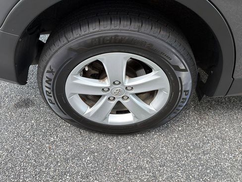 Used 2013 Toyota RAV4 XLE AWD/4WD image 35