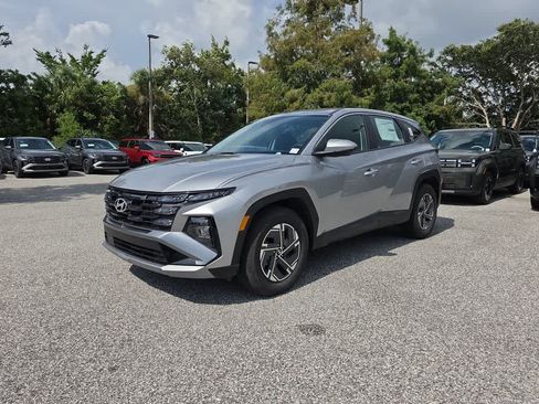 New 2026 Hyundai Tucson Blue SE FWD image 2