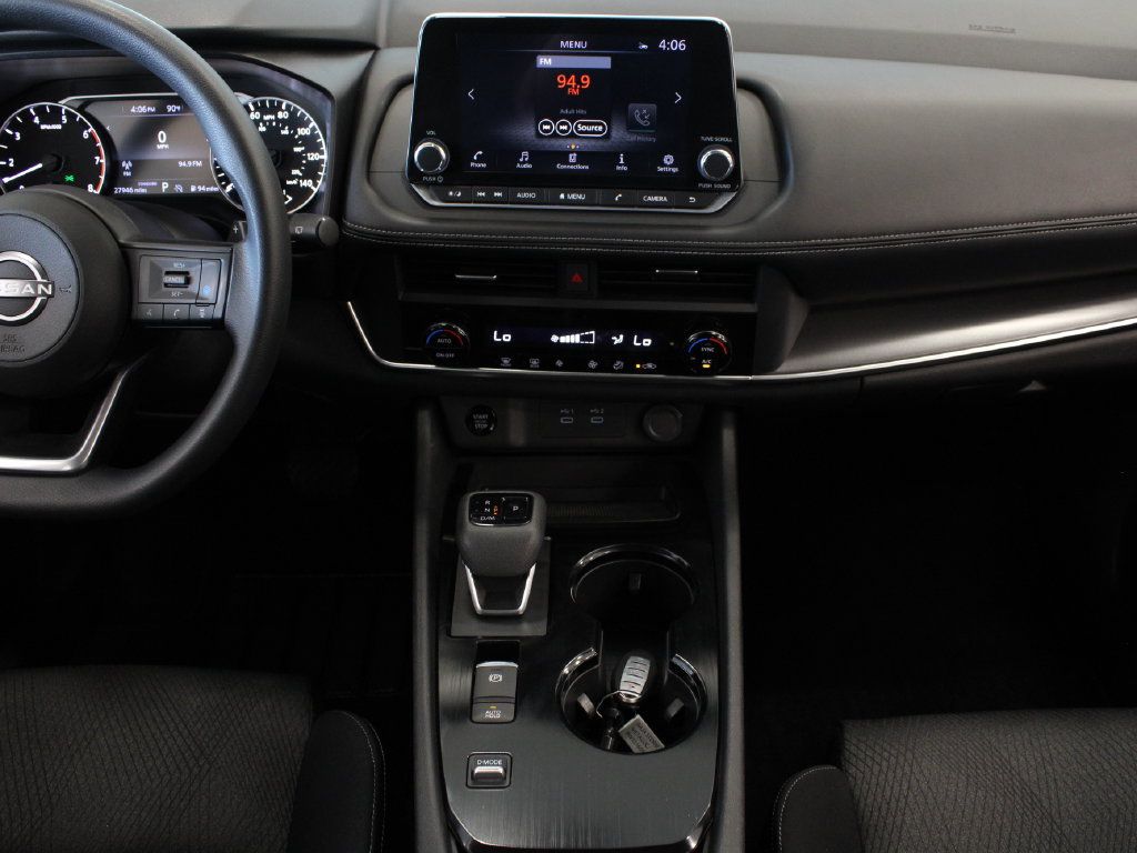 Used 2024 Nissan Rogue SV FWD image 21