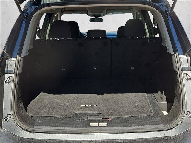 Used 2025 Nissan Rogue S FWD image 6