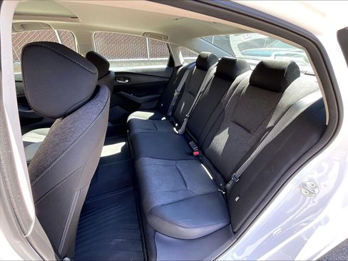 Used 2023 Honda Accord EX image 25