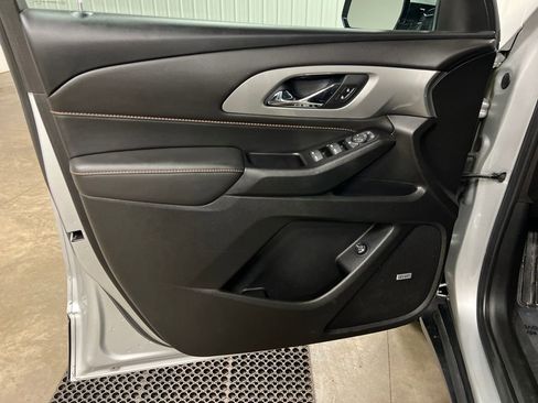 Certified 2020 Chevrolet Traverse LT w/ LT Premium Package image 15