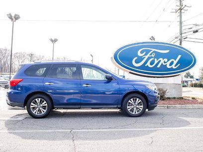 Used 2019 Nissan Pathfinder SV