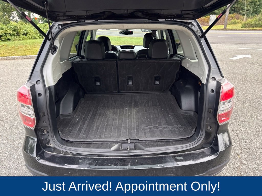 Used 2016 Subaru Forester 2.5i Limited AWD/4WD image 11