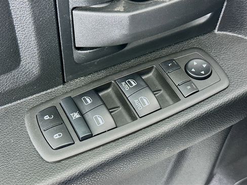 Used 2022 RAM 3500 Tradesman image 15