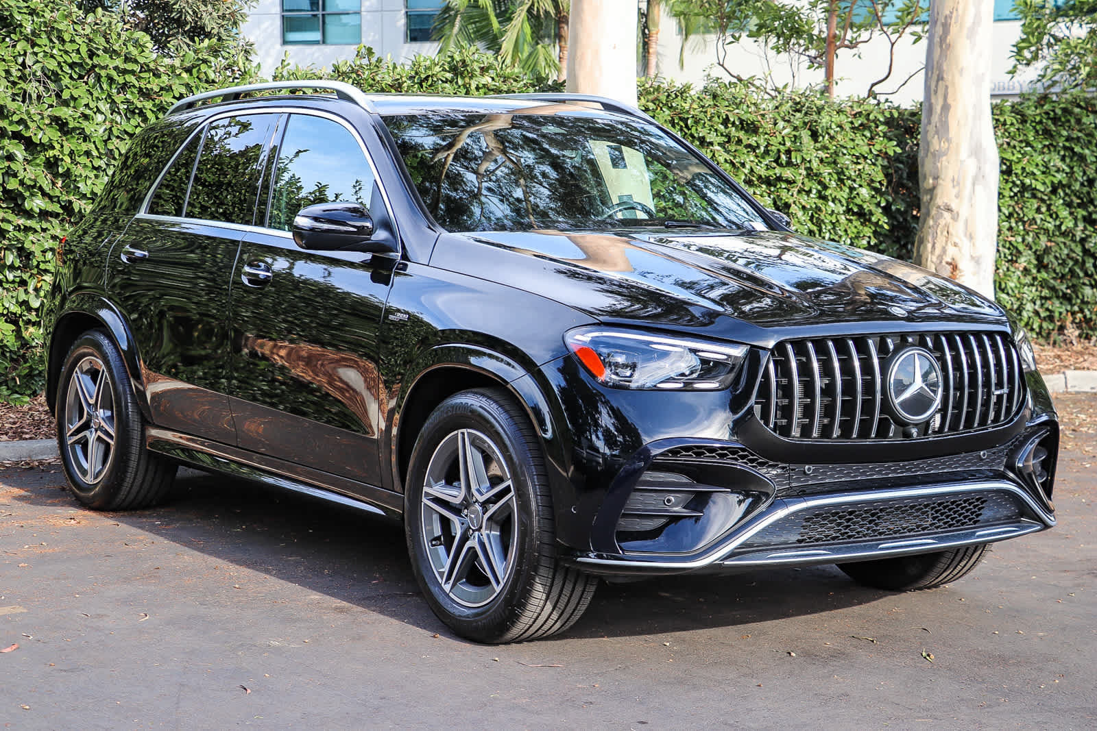 Used 2024 Mercedes-Benz GLE 53 AMG 4MATIC image 3