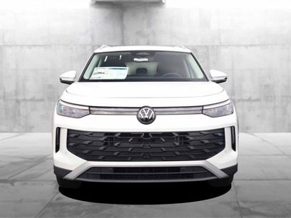 New 2025 Volkswagen Tiguan SE