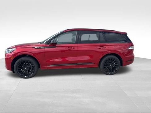 New 2026 Lincoln Aviator Reserve image 3