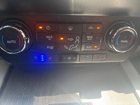 Used 2021 Ford F350 Lariat w/ Tremor Off-Road Package AWD/4WD image 31