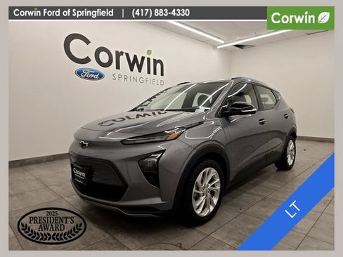 Used 2023 Chevrolet Bolt EUV LT w/ Comfort Package FWD image 1