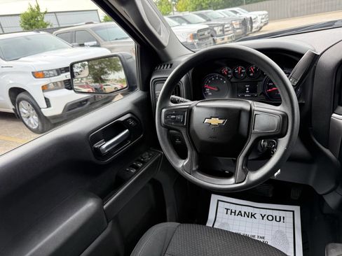 Used 2020 Chevrolet Silverado 1500 Custom w/ Custom Value Package RWD image 19
