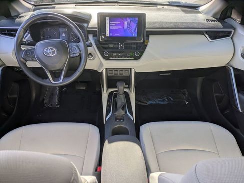 Used 2023 Toyota Corolla Cross LE image 21
