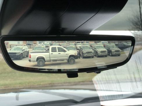 Used 2024 GMC Sierra 2500 Denali Ultimate image 28