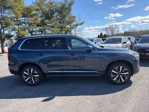 New 2026 Volvo XC90 B5 Core w/ Protection Package Premier image 3