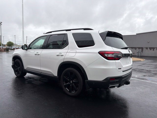 Used 2025 Honda Pilot Black Edition image 5