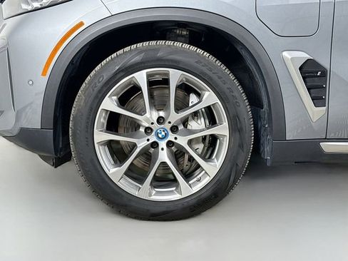Used 2024 BMW X5 xDrive50e w/ Parking Assistance Package image 30