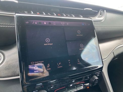 Used 2021 Jeep Grand Cherokee L Limited image 20