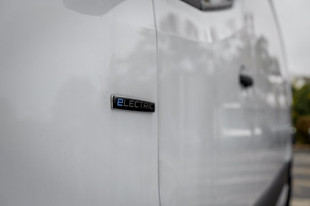 New 2025 Mercedes-Benz eSprinter 170 Cargo image 7