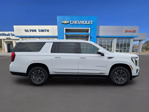 New 2026 GMC Yukon XL Elevation w/ Elevation Premium Package image 7