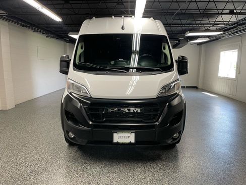 Used 2023 RAM ProMaster 2500 w/ Driver Convenience Group FWD image 11