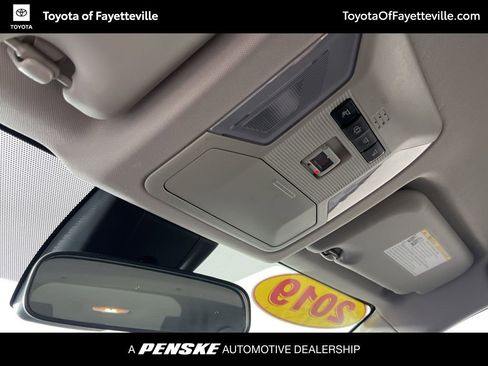 Used 2019 Toyota RAV4 LE image 23