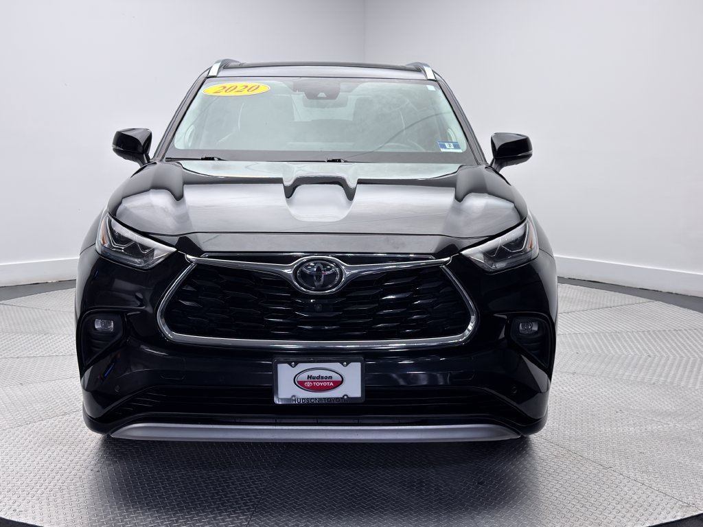 Used 2020 Toyota Highlander Platinum AWD/4WD image 2