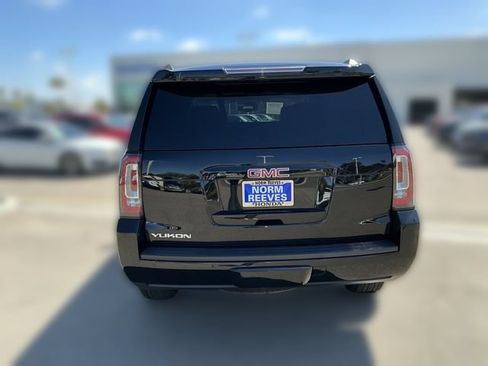 Used 2019 GMC Yukon SLT AWD/4WD image 4