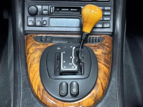 Used 2000 Jaguar XK8 Convertible RWD image 26