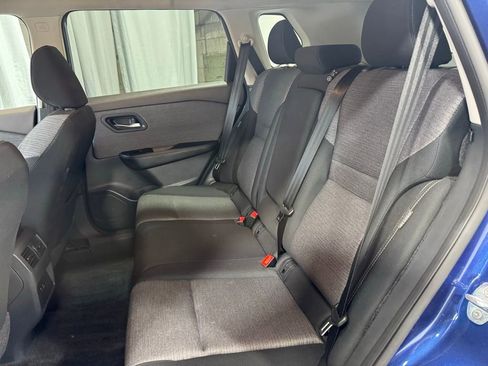 Used 2023 Nissan Rogue SV image 13