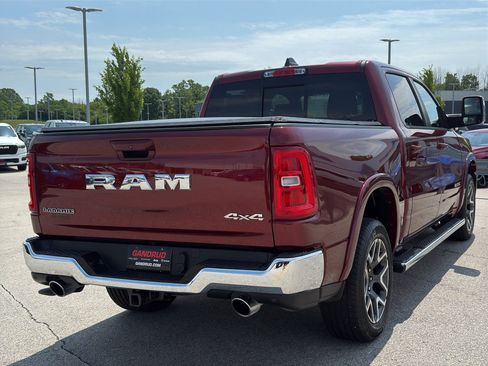 Used 2025 RAM 1500 Laramie AWD/4WD image 5