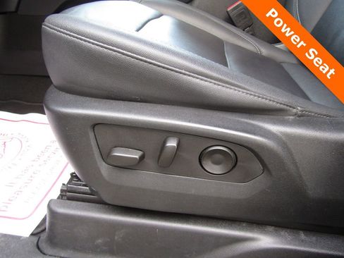 Used 2024 Chevrolet Tahoe LT image 8