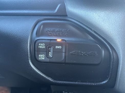 Used 2024 RAM 2500 Big Horn image 31