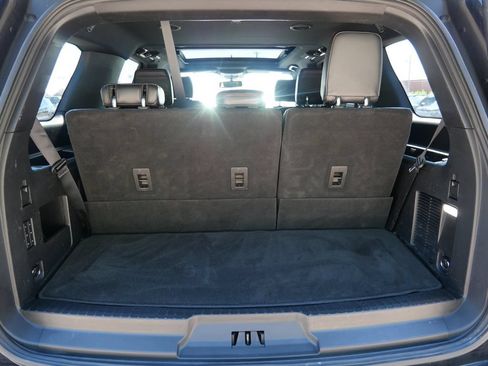 Used 2019 Ford Expedition Limited w/ Equipment Group 303A AWD/4WD image 9
