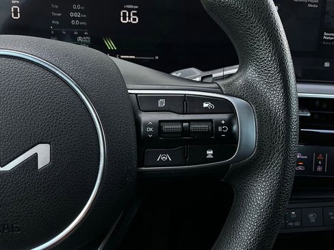 Used 2025 Kia K5 LXS image 36