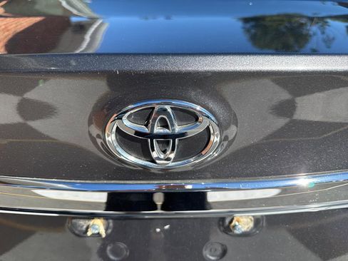 Used 2015 Toyota Avalon XLE Touring image 35