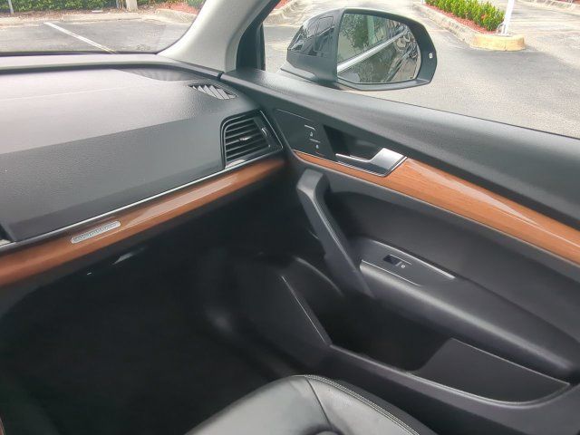 Used 2021 Audi Q5 2.0T Premium AWD/4WD image 19