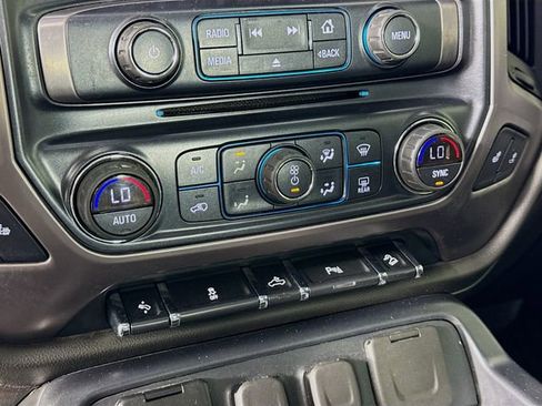 Used 2018 GMC Sierra 1500 SLT w/ All Terrain Package image 17