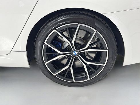 Used 2021 BMW M550i xDrive w/ Dynamic Handling Package image 34
