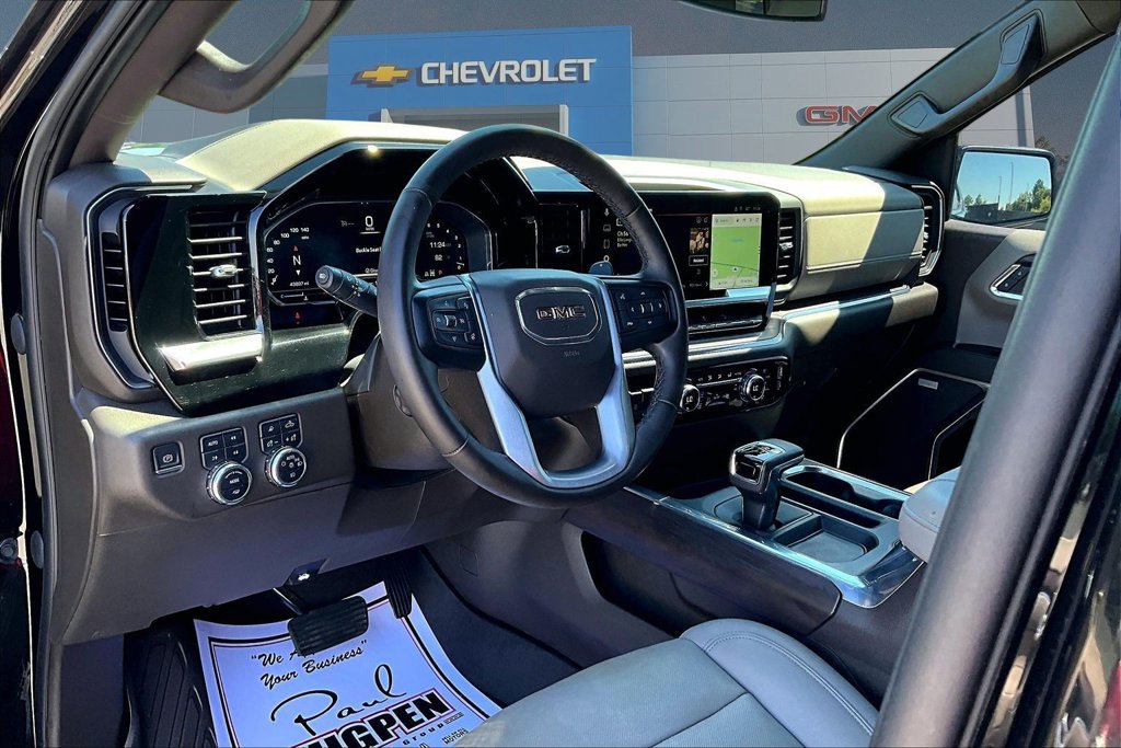 Used 2023 GMC Sierra 1500 SLT AWD/4WD image 18