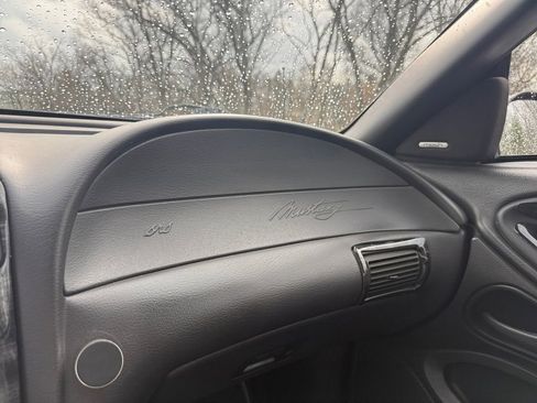 Used 2002 Ford Mustang GT image 30